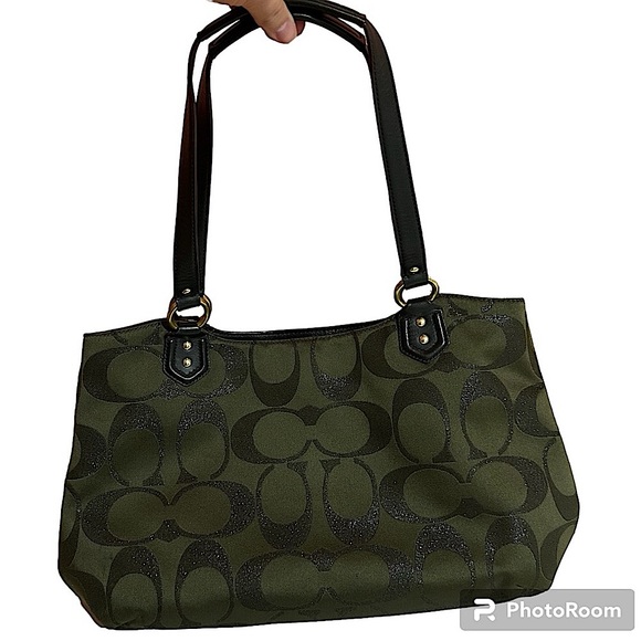 Beautiful COACH F1382-F26248 Campbell Signature Green Bag! - Picture 7 of 17